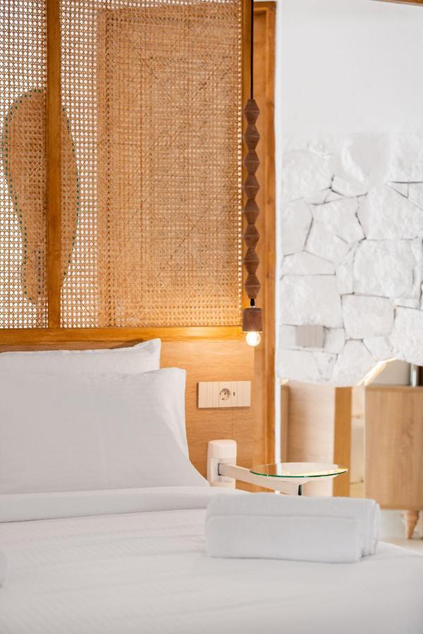 Faos Exclusive Suites Ornos  Exteriér fotografie