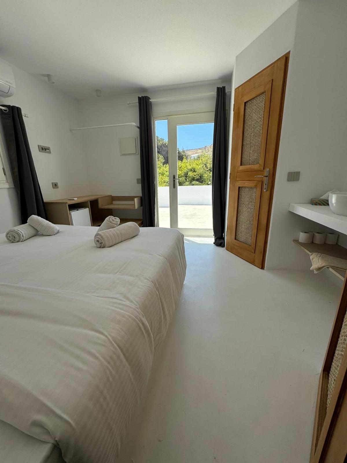 Faos Exclusive Suites Ornos  Exteriér fotografie